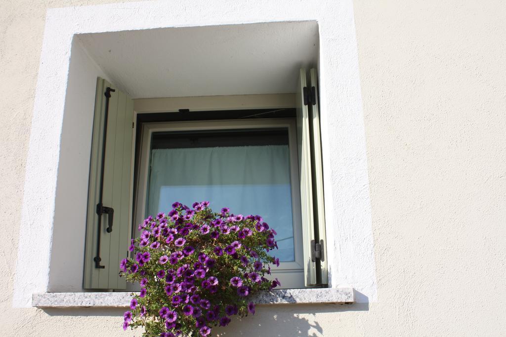 Il Cortile Friendly House Hotel Borgomanero Exterior photo